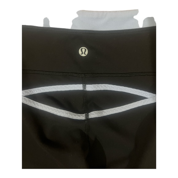 LULULEMON ATHLETICA capri legging size 4 F1-30 - Picture 3 of 7